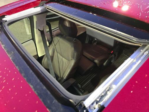 2024 Toyota Sienna Platinum 7 Passenger