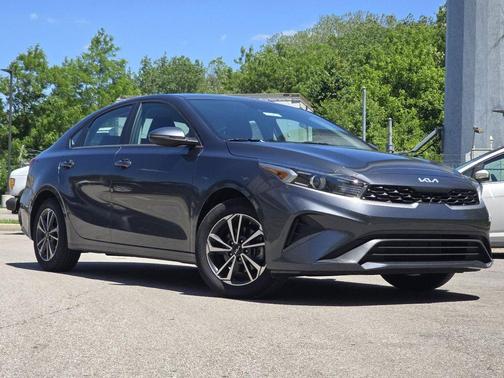 Gravity Gray 2024 Kia Forte LXS