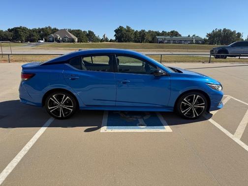 2022 Nissan Sentra SR