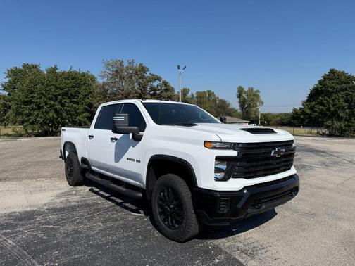 2026 Chevrolet Silverado 2500 Custom
