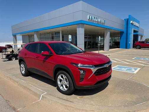 2026 Chevrolet Trax LS