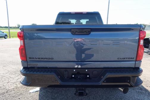 2025 Chevrolet Silverado 2500 Custom