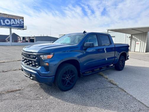 2024 Chevrolet Silverado 1500 Custom