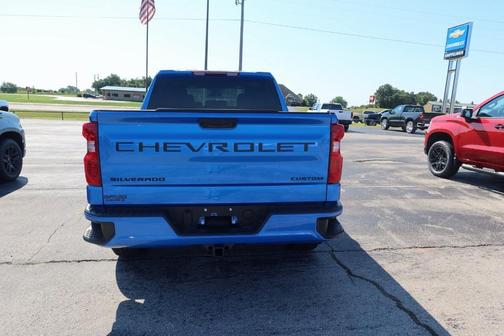 2025 Chevrolet Silverado 1500 Custom