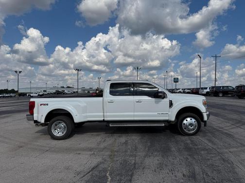 2022 Ford F-450 Lariat