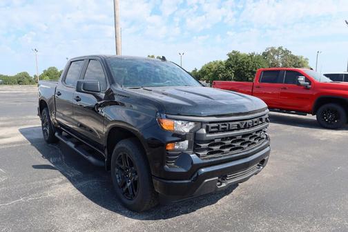 2025 Chevrolet Silverado 1500 Custom