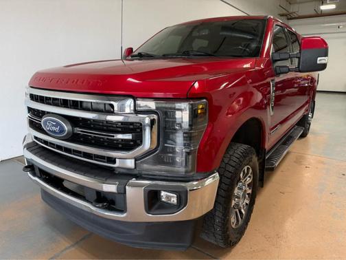Rapid Red Metallic Tinted Clearcoat 2022 Ford F-350 Lariat Super Duty