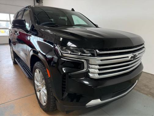 Black 2022 Chevrolet Tahoe High Country