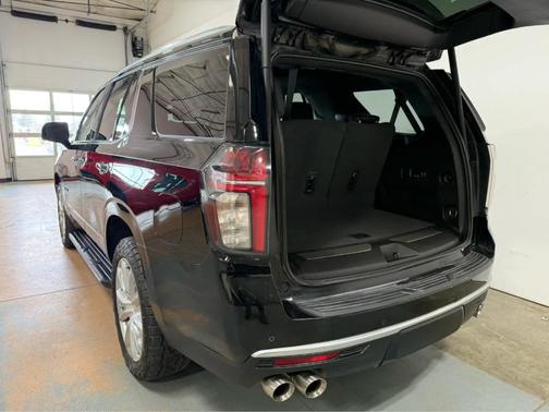 Black 2022 Chevrolet Tahoe High Country