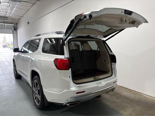 White 2019 GMC Acadia Denali