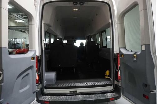 2017 Ford Transit-350 XLT