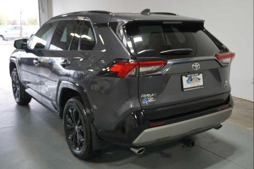 2025 Toyota RAV4 Hybrid SE