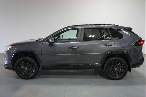 2025 Toyota RAV4 Hybrid SE