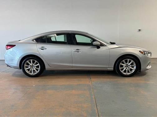 2016 Mazda Mazda6 i Sport