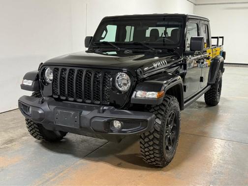 2022 Jeep Gladiator Sport