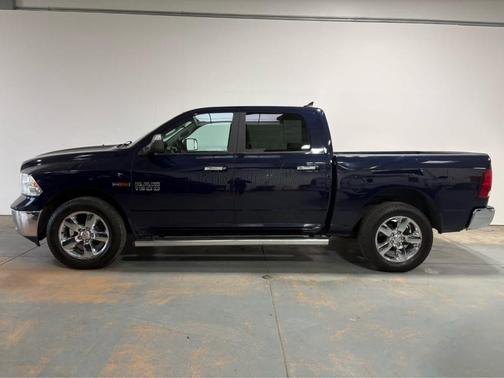 True Blue Pearlcoat 2018 RAM 1500 Big Horn
