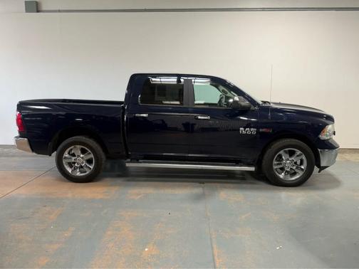 True Blue Pearlcoat 2018 RAM 1500 Big Horn