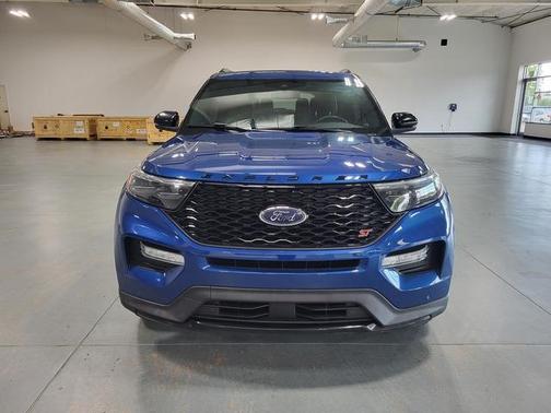 Photo 2 of 30 of 2020 Ford Explorer ST