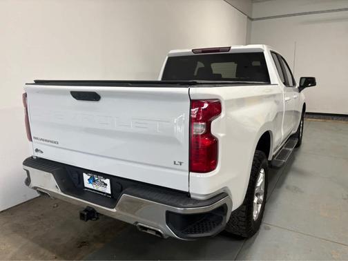 White 2022 Chevrolet Silverado 1500 LT