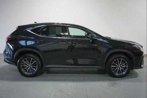 2025 Lexus NX 250 Base