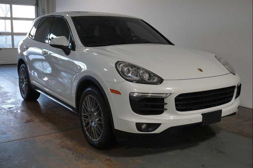 2016 Porsche Cayenne S