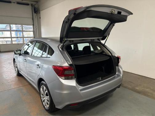 Ice Silver Metallic 2023 Subaru Impreza Base
