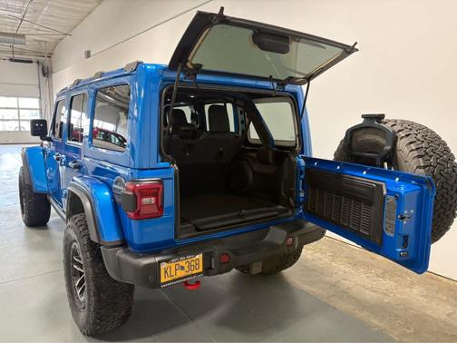 Hydro Blue Pearlcoat 2024 Jeep Wrangler Rubicon