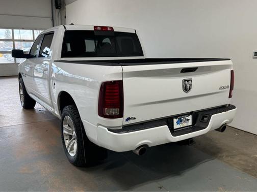 Bright White Clearcoat 2017 RAM 1500 Sport