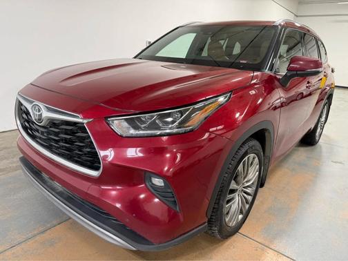 Ruby Flare Pearl 2022 Toyota Highlander Platinum