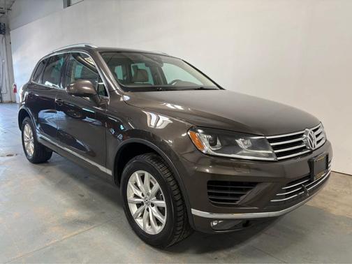 2017 Volkswagen Touareg V6 Sport w/Technology