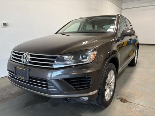 2017 Volkswagen Touareg V6 Sport w/Technology