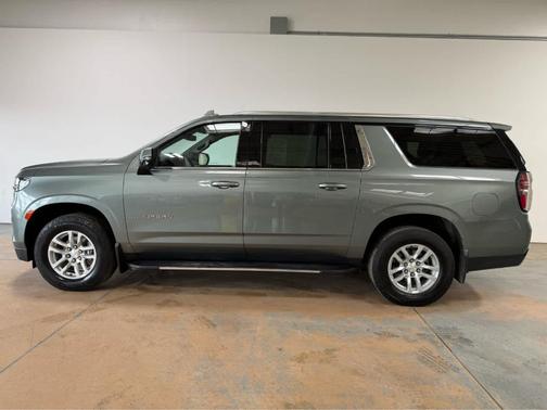 Green 2024 Chevrolet Suburban LT