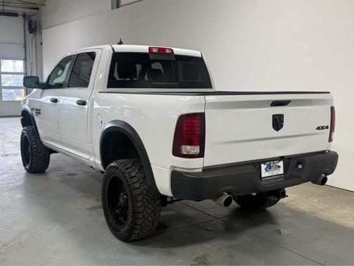 Bright White Clearcoat 2021 RAM 1500 Classic SLT