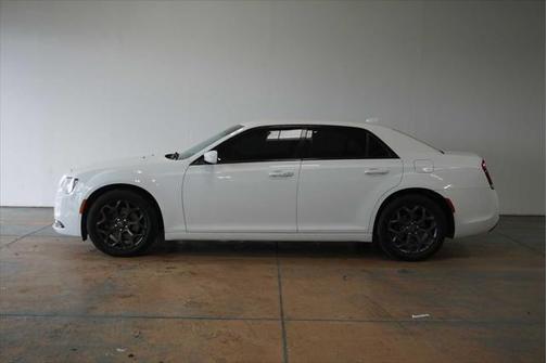 2019 Chrysler 300 S