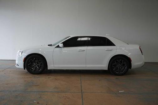 2019 Chrysler 300 S