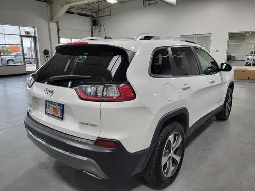 Photo 4 of 24 of 2020 Jeep Cherokee Limited