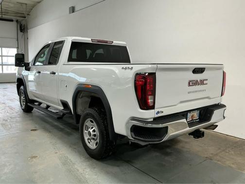 2024 GMC Sierra 2500 Pro
