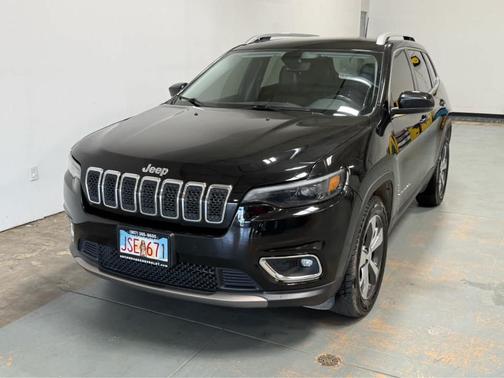 Diamond Black 2019 Jeep Cherokee Limited