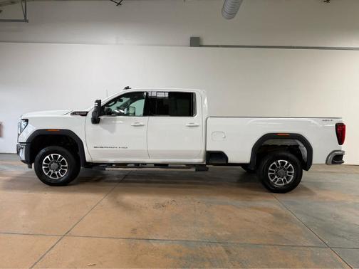 Summit White 2025 GMC Sierra 3500 SLE
