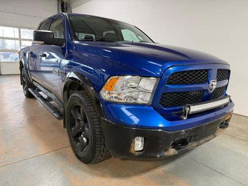 Blue Streak Pearlcoat 2015 RAM 1500 SLT