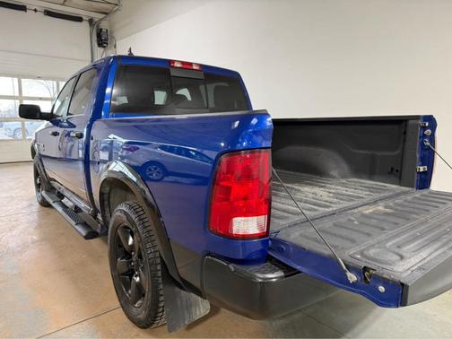 Blue Streak Pearlcoat 2015 RAM 1500 SLT