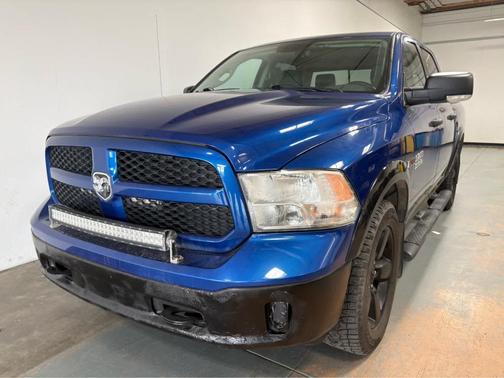 Blue Streak Pearlcoat 2015 RAM 1500 SLT