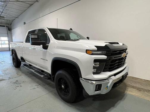 White 2025 Chevrolet Silverado 2500 LT
