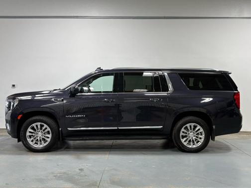 Black 2024 GMC Yukon XL SLT