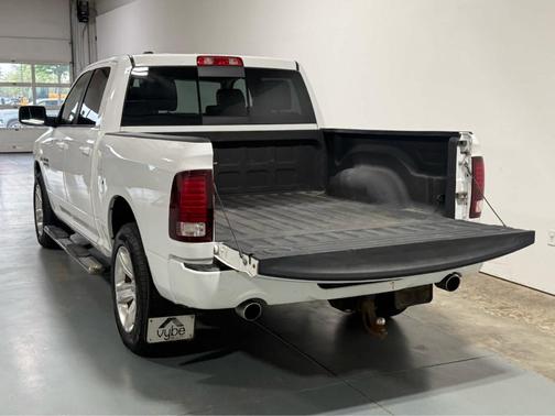 Bright White Clearcoat 2016 RAM 1500 Sport