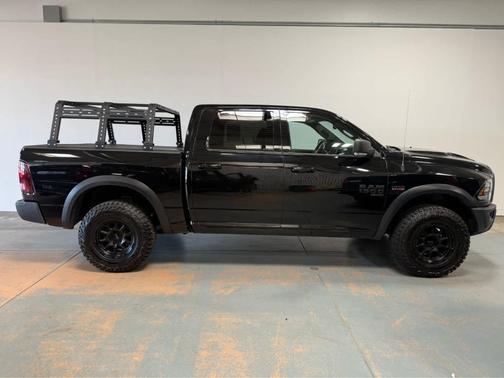 Diamond Black 2022 RAM 1500 Classic SLT