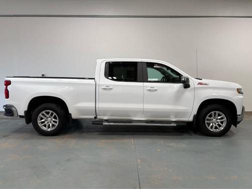 Summit White 2019 Chevrolet Silverado 1500 LT
