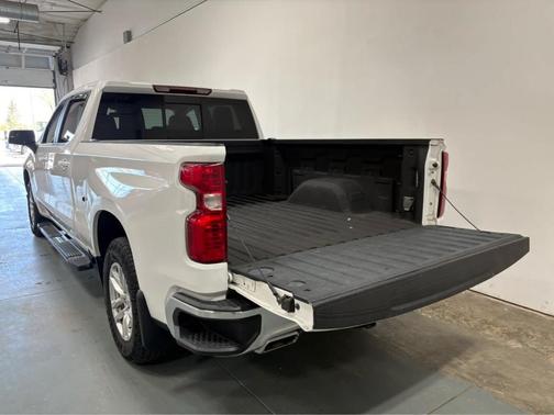 Summit White 2019 Chevrolet Silverado 1500 LT