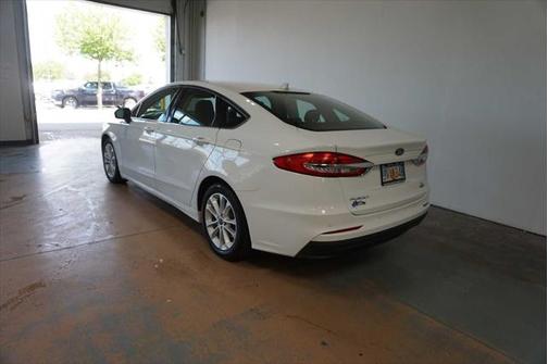 2020 Ford Fusion Hybrid SE