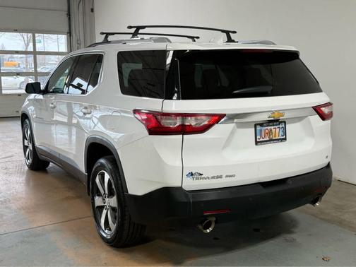 Summit White 2018 Chevrolet Traverse LT Leather